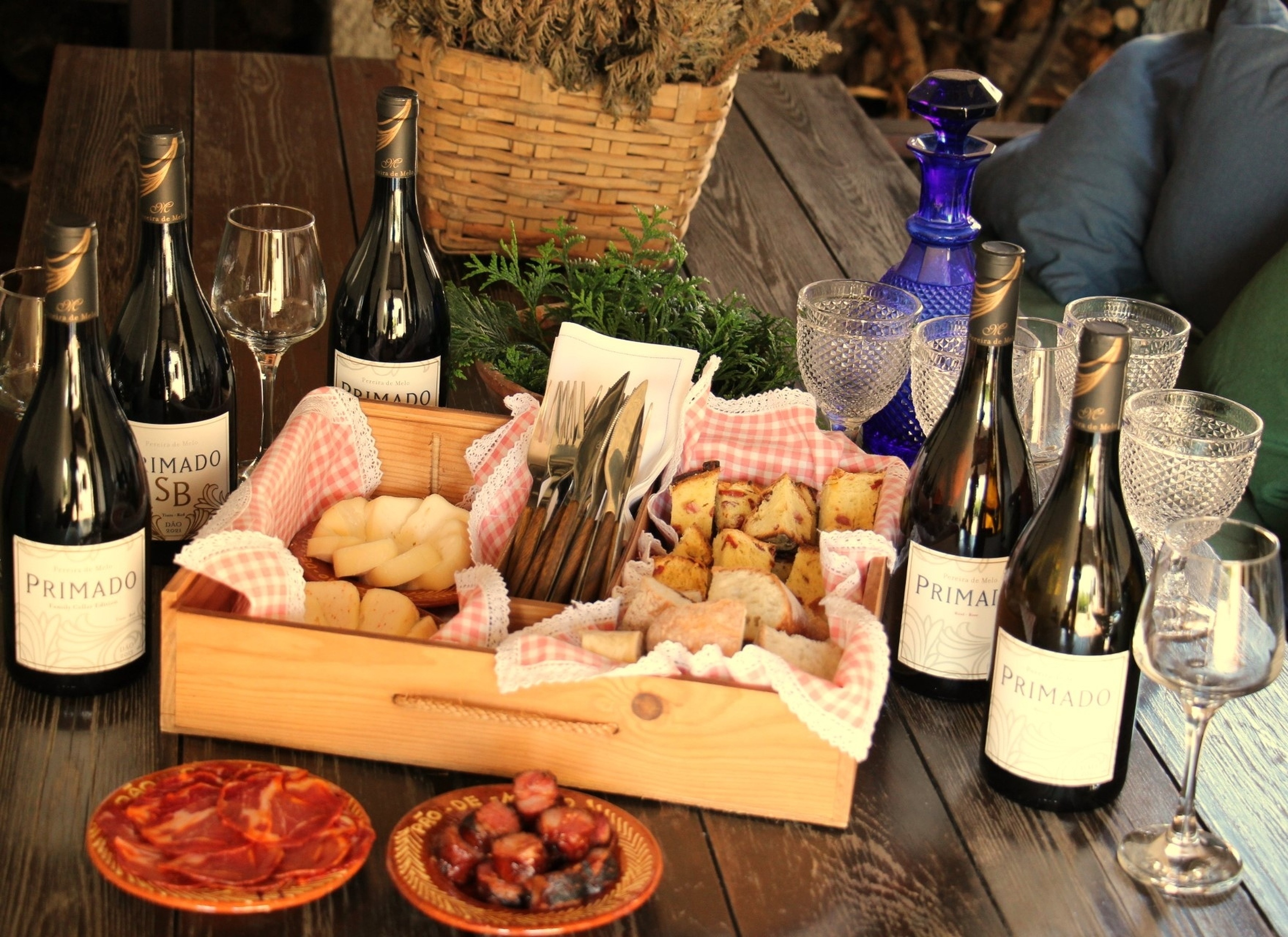Tapas harmonizadas com prova de cinco vinhos - Pereira de Melo Wines